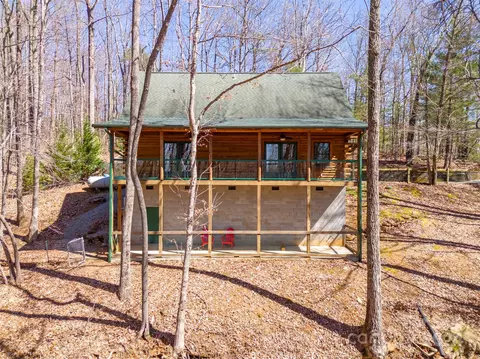 Exterior - 1150 Mountain Lakes Dr, Tryon, NC 28782 photo 8 of 11