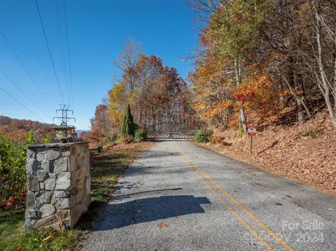 Exterior - 1150 Mountain Lakes Dr, Tryon, NC 28782 photo 10 of 11