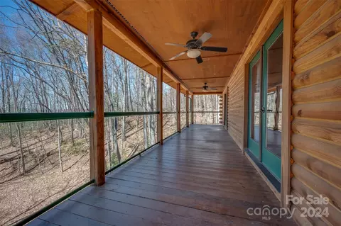 Exterior - 1150 Mountain Lakes Dr, Tryon, NC 28782 photo 4 of 11