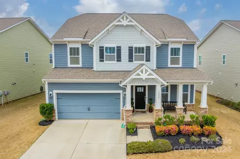 5046 Oakmere Rd, Waxhaw, NC 28173