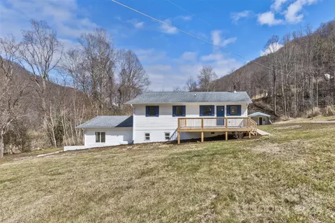 20 Harwood Rd, Barnardsville, NC 28709