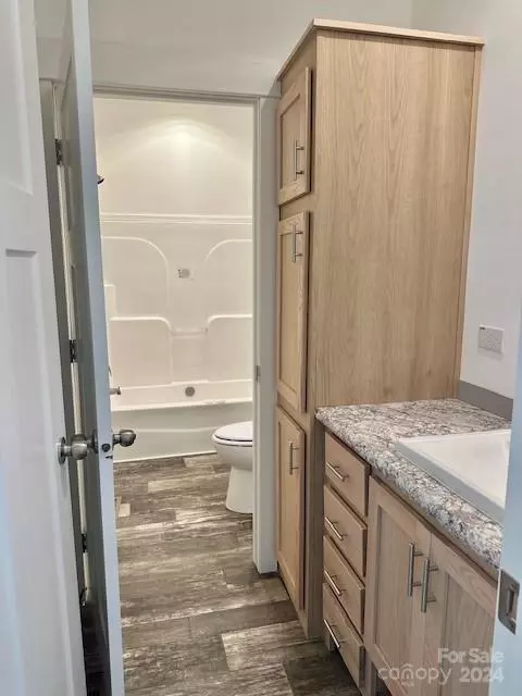 Bath - 216 Settlemyre Rd, Morganton, NC 28655 photo 1 of 4