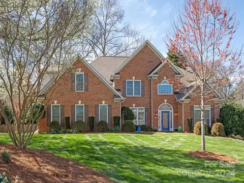 5408 Magnolia Creek Ct, Charlotte, NC 28270