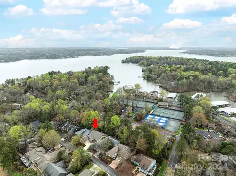 16 Shipmaster Ct, Clover, SC 29710