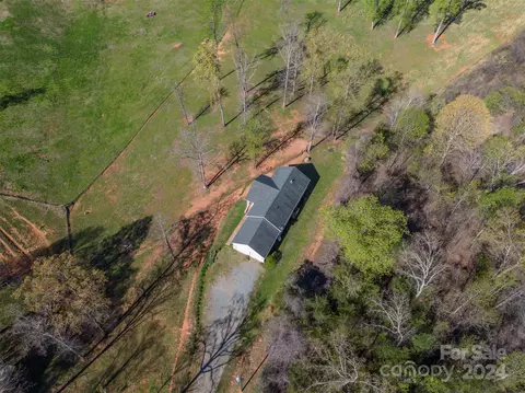 View/Area - 1975 Whiteside Rd, Mill Spring, NC 28756 photo 7 of 8