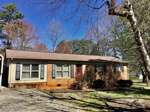 710 Winterfield Rd, Statesville, NC 28677
