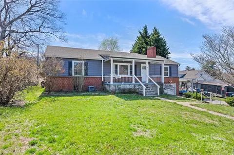 30 Lane St, Canton, NC 28716