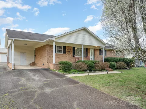446 Springview Nw Ct NW, Concord, NC 28027