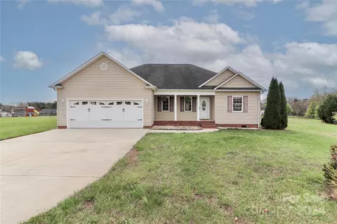 3700 Fieldhaven Ct, Maiden, NC 28650