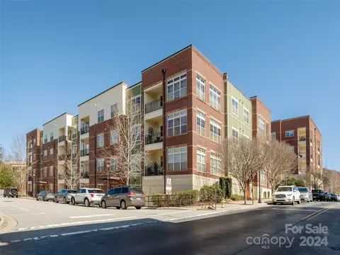 5 Farleigh B02 St #B02, Asheville, NC 28803