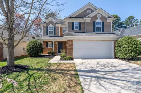 2724 Markham Woods Ct, Charlotte, NC 28214