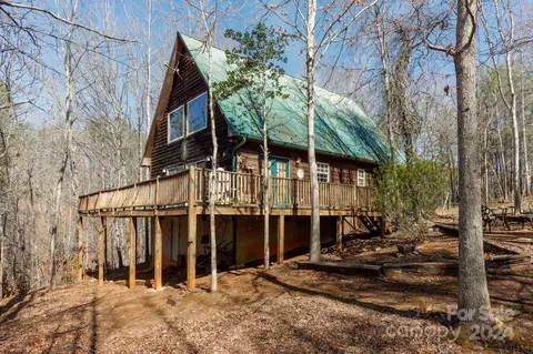 43 Goldfinch Ln, Mill Spring, NC 28756