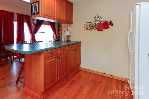 Kitchen - 43 Goldfinch Ln, Mill Spring, NC 28756 photo 4 of 4