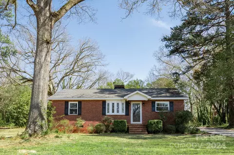 14908 N Old Statesville Rd, Huntersville, NC 28078