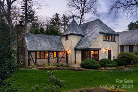 365 Vanderbilt Rd, Biltmore Forest, NC 28803