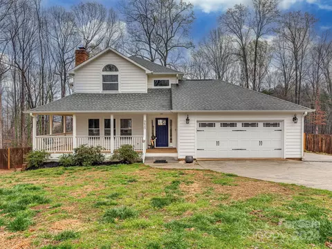 9630 Surrey Rd, Mint Hill, NC 28227