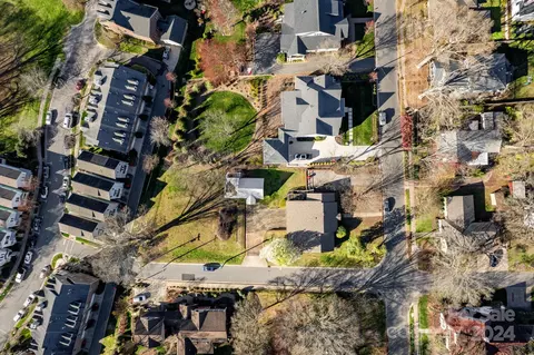 View/Area - 318 Walnut St, Davidson, NC 28036 photo 2 of 13