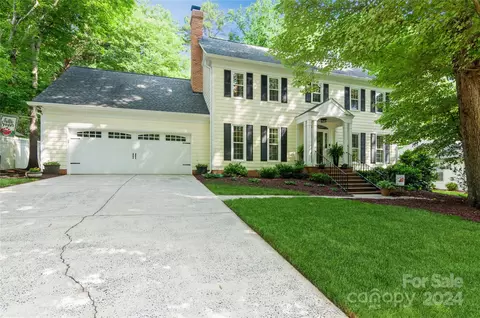 2135 Kilkenney Hill Rd, Matthews, NC 28105