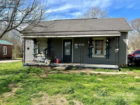 1308 S Morgan St, Shelby, NC 28152