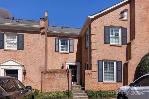 6613 Bunker Hill Cir, Charlotte, NC 28210