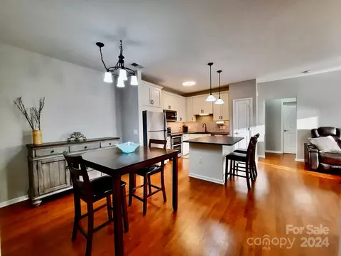 181 Brickton Village 302 Cir #302, Fletcher, NC 28732