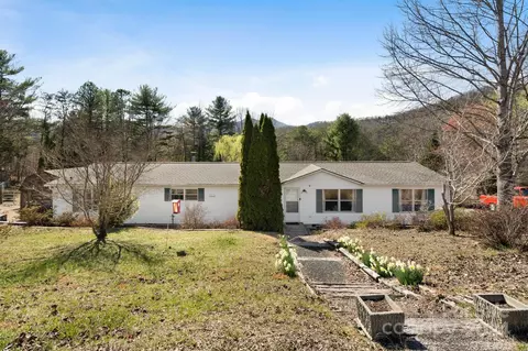80 Misty Ridge Ln, Leicester, NC 28748