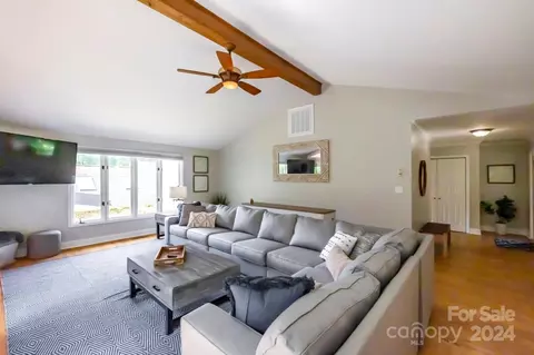 3906 Fox Run, Denver, NC 28037 photo 14