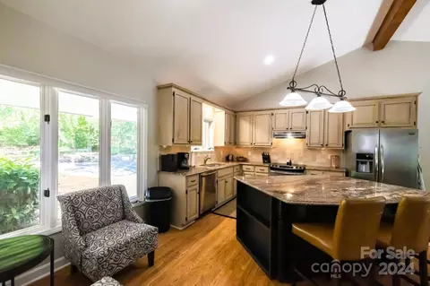 3906 Fox Run, Denver, NC 28037 photo 7