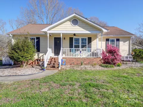 2725 Faircroft Way, Monroe, NC 28110