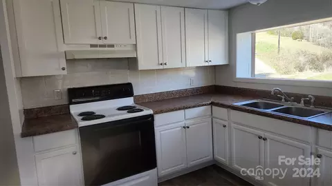 Kitchen - 104 Timbuktu Rd, Sylva, NC 28779 photo 1 of 2