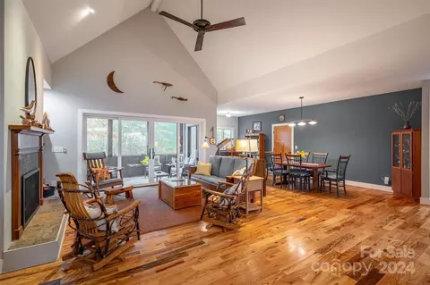 Living - 304 Old Mill Dr, Morganton, NC 28655 photo 1 of 5