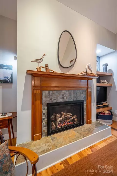 Living - 304 Old Mill Dr, Morganton, NC 28655 photo 2 of 5