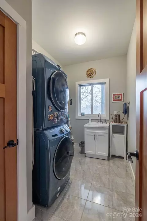 Other - 304 Old Mill Dr, Morganton, NC 28655 photo 4 of 8