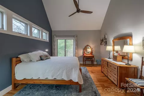Bedroom - 304 Old Mill Dr, Morganton, NC 28655 photo 3 of 5
