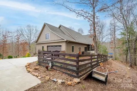 Bedroom - 304 Old Mill Dr, Morganton, NC 28655 photo 1 of 5