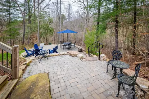 Exterior - 304 Old Mill Dr, Morganton, NC 28655 photo 7 of 12