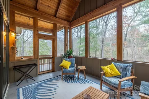 Exterior - 304 Old Mill Dr, Morganton, NC 28655 photo 10 of 12
