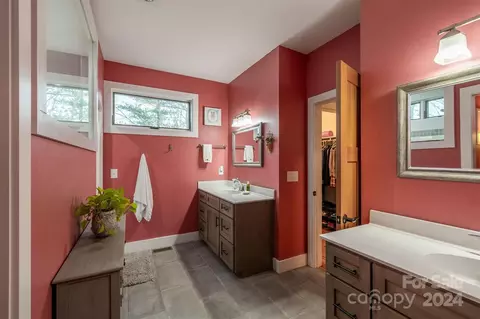 Bath - 304 Old Mill Dr, Morganton, NC 28655 photo 1 of 6