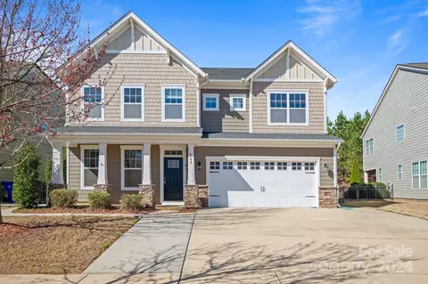 203 Blossom Ridge Dr, Mooresville, NC 28117