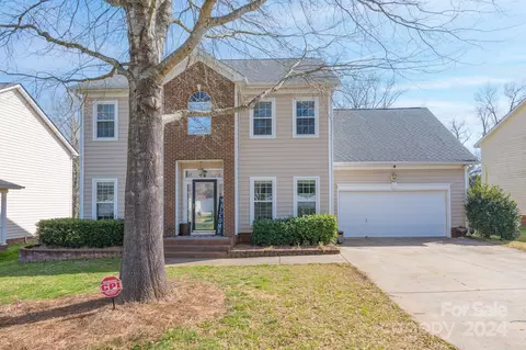 1534 Coatsworth Ln, Rock Hill, SC 29732