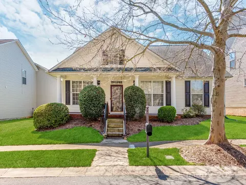 15611 Chipping Dr, Huntersville, NC 28078