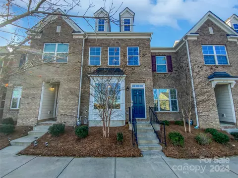 6925 Walnut Branch Ln, Charlotte, NC 28277