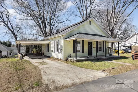 305 2nd St, Stanley, NC 28164