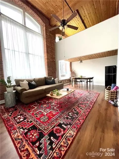 201 S Hoskins 133 Rd #133, Charlotte, NC 28208