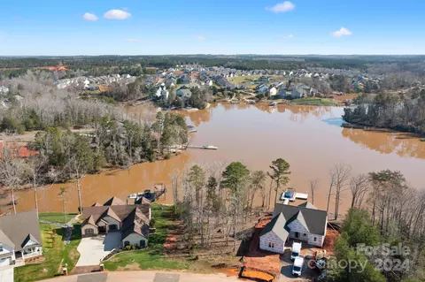 16163 Commodore Dr, Lancaster, SC 29720 photo 9
