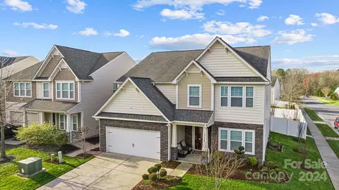 10335 Snowbell Ct, Charlotte, NC 28215