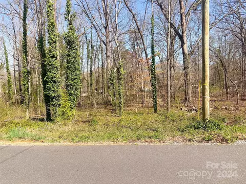 239 E Gleneagles Rd, Statesville, NC 28625