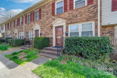 1236 Archdal Dr #E, Charlotte, NC 28217