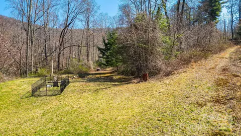 112 Arthurs Pl, Canton, NC 28716 photo 6