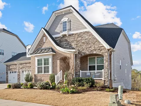 2149 Hanging Rock Rd, Fort Mill, SC 29715